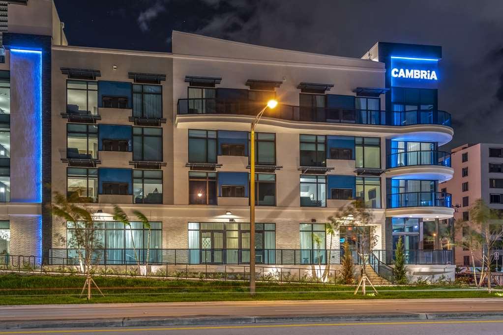Cambria Hotel Fort Lauderdale Beach Exterior photo